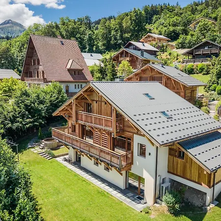 Arande Gervais - By Emerald Chalet
